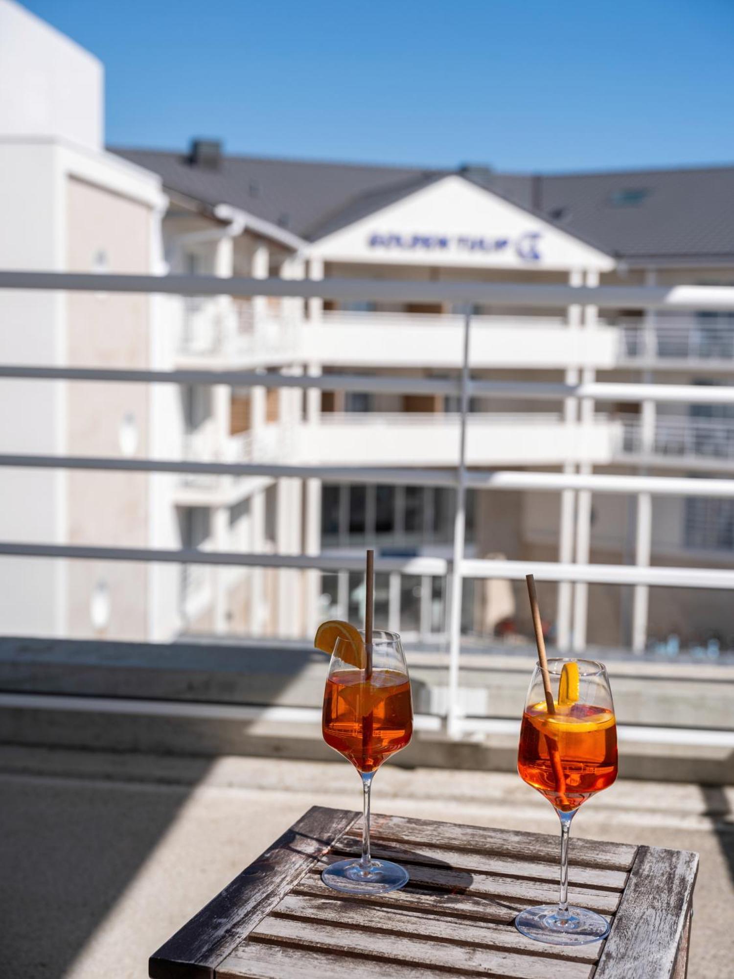 Golden Tulip La Baule Hotel Exterior photo