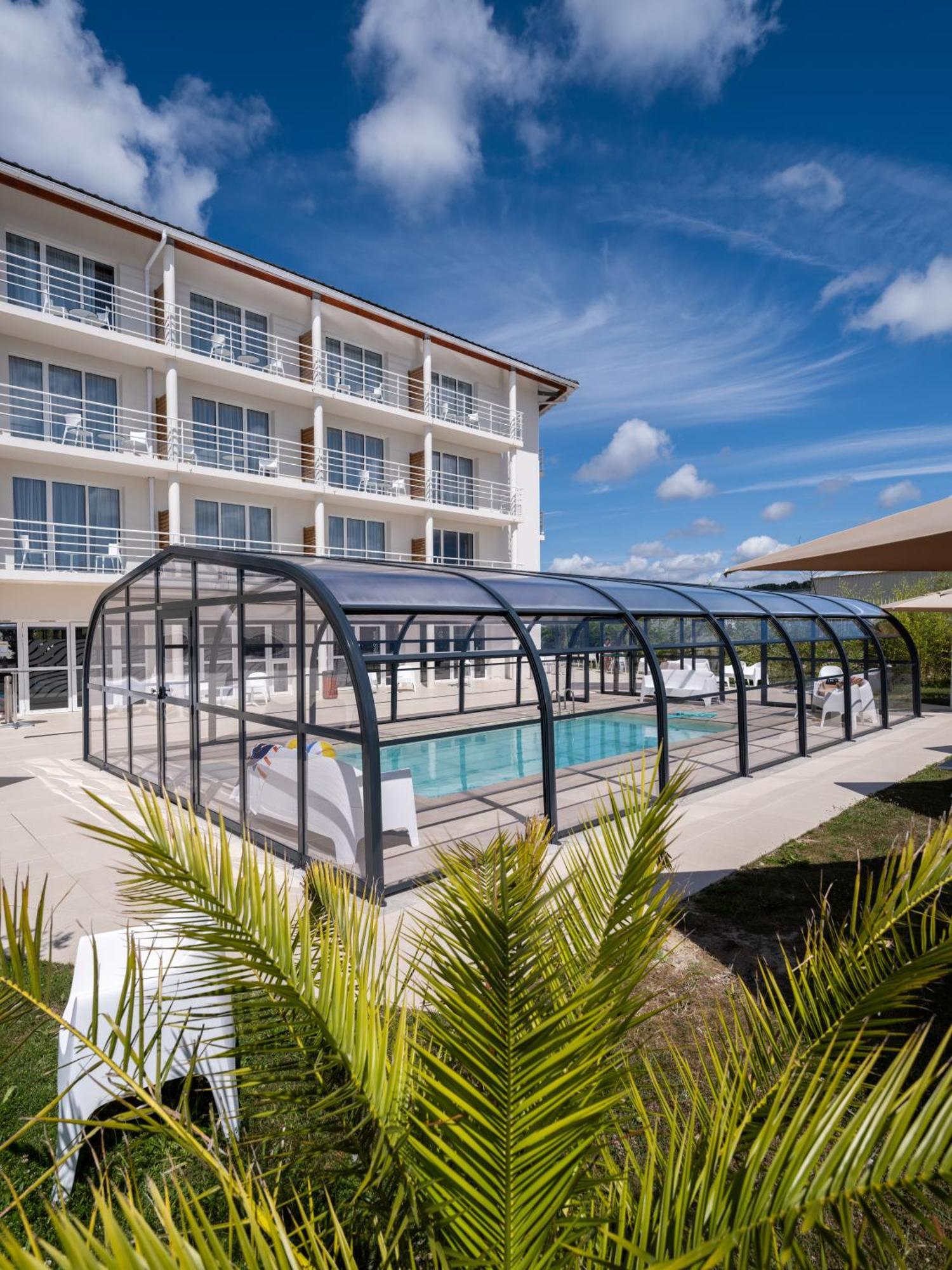 Golden Tulip La Baule Hotel Exterior photo